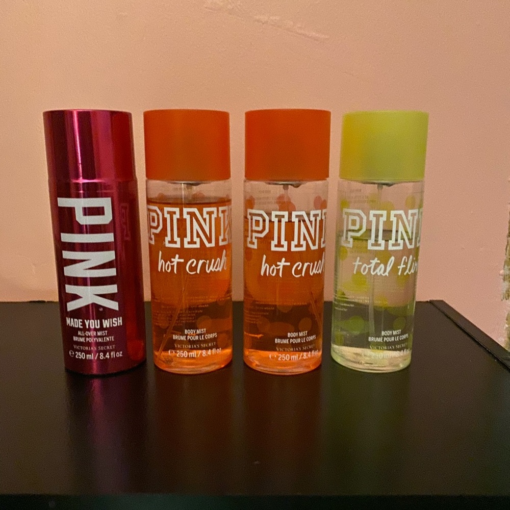 4 pink 8.4 fl oz body mists
